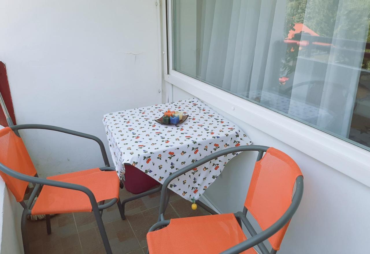 Clara apartman Csopak Exterior foto